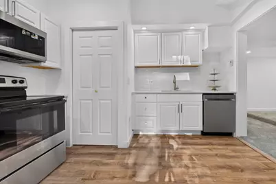 16 Norton Street, Derry, NH 03038 - Photo 29