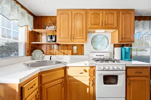 5 Church St, Hampton, NH 03842 - Photo 13