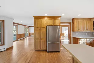 24 Locke Rd, Hampton, NH 03842 - Photo 7