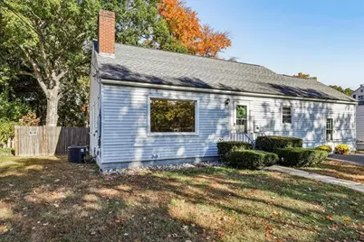209 West Hollis Street, Nashua, NH 03060 - Photo 3