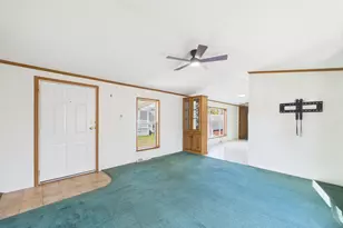 42 Blue Jay Ct, Keene, NH 03431 - Photo 9