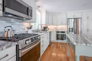 146 Coburn Ave, Nashua, NH 03063 - Photo 9