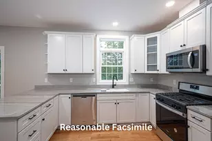 137 Lantern Dr, Sandown, NH 03873 - Photo 3