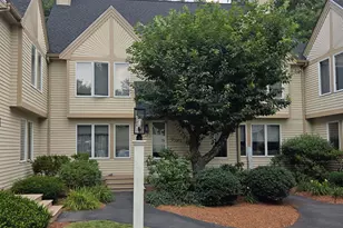 33 Dorchester Way, Nashua, NH 03064 - Photo 1