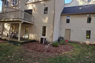 33 Dorchester Way, Nashua, NH 03064 - Photo 5