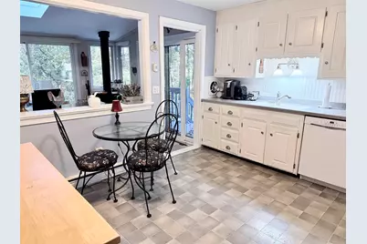8 Presidential Road, Bedford, NH 03110 - Photo 29