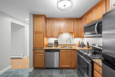 36L English Village Road #202, Manchester, NH 03102 - Photo 7
