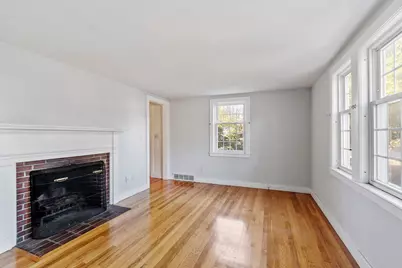 34 Charlotte Avenue, Nashua, NH 03064 - Photo 13