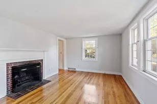 34 Charlotte Ave, Nashua, NH 03064 - Photo 13
