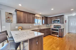 84 Maryland Ave, Manchester, NH 03104 - Photo 11