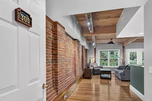7 Chester Rd, Derry, NH 03038 - Photo 1