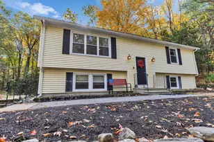 40 Heath St, Newton, NH 03858 - Photo 1