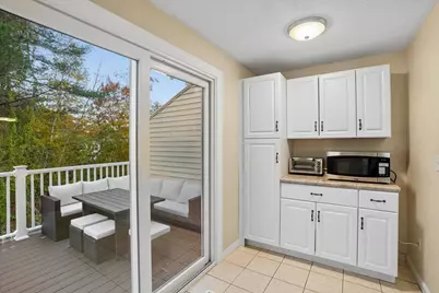 317 Fox Hollow Way, Manchester, NH 03104 - Photo 11
