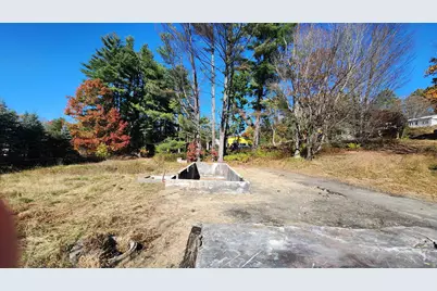8 Stewart Avenue, Claremont, NH 03743 - Photo 3