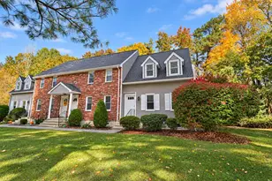 233 Oakridge Rd, Plaistow, NH 03865 - Photo 1