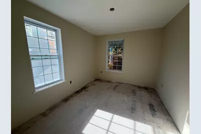 298 Front Street, Manchester, NH 03102 - Photo 17