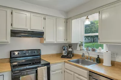 28 Killian Drive #Unit: U-39, Nashua, NH 03062 - Photo 11