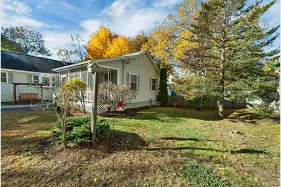 1121 Cilley Road, Manchester, NH 03103 - Photo 5