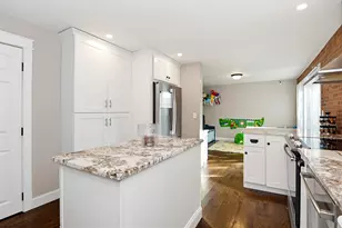 62 Robinson Rd, Nashua, NH 03060 - Photo 3