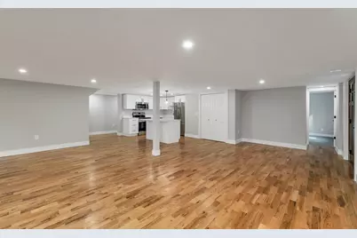 77 Straw Road, Manchester, NH 03102 - Photo 9