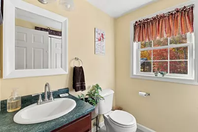 15 Beacon Hill Road, Hooksett, NH 03106 - Photo 19