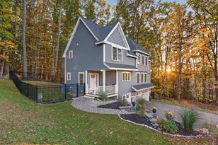 45 Hemlock Wy, Portsmouth, NH 03801 - Photo 1