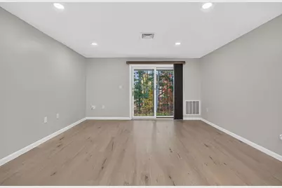 4 Roedean Drive #308, Nashua, NH 03063 - Photo 5