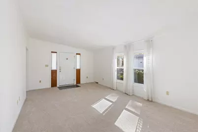 6 Aberdeen Drive, Stratham, NH 03885 - Photo 7