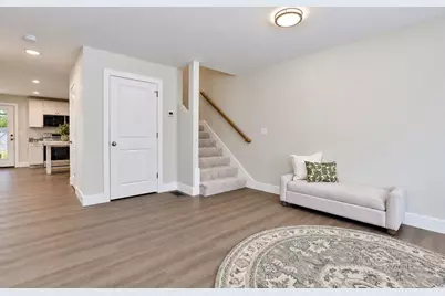 16 Manchester Street, Nashua, NH 03064 - Photo 15