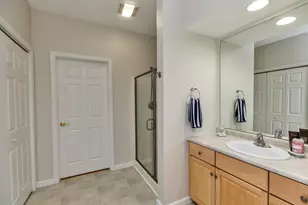 60 Old Stage Rd, Litchfield, NH 03052 - Photo 17