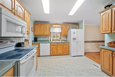 36 Murray Drive, Rochester, NH 03868 - Photo 9