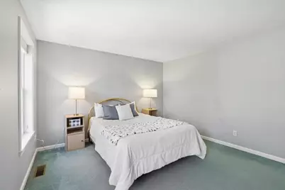 33 Londonderry Road, Windham, NH 03087 - Photo 31