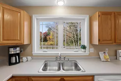 33 Londonderry Road, Windham, NH 03087 - Photo 13