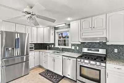 104 Westwood Drive, Nashua, NH 03062 - Photo 11