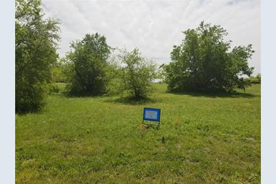 217 Lakeview Drive - Photo 1