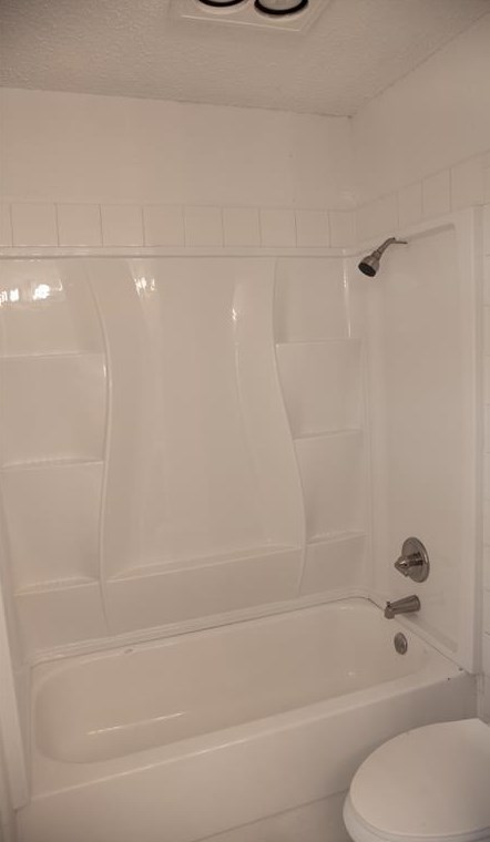 424 Quail Holw Dr, Mesquite TX 75150-4929 exterior