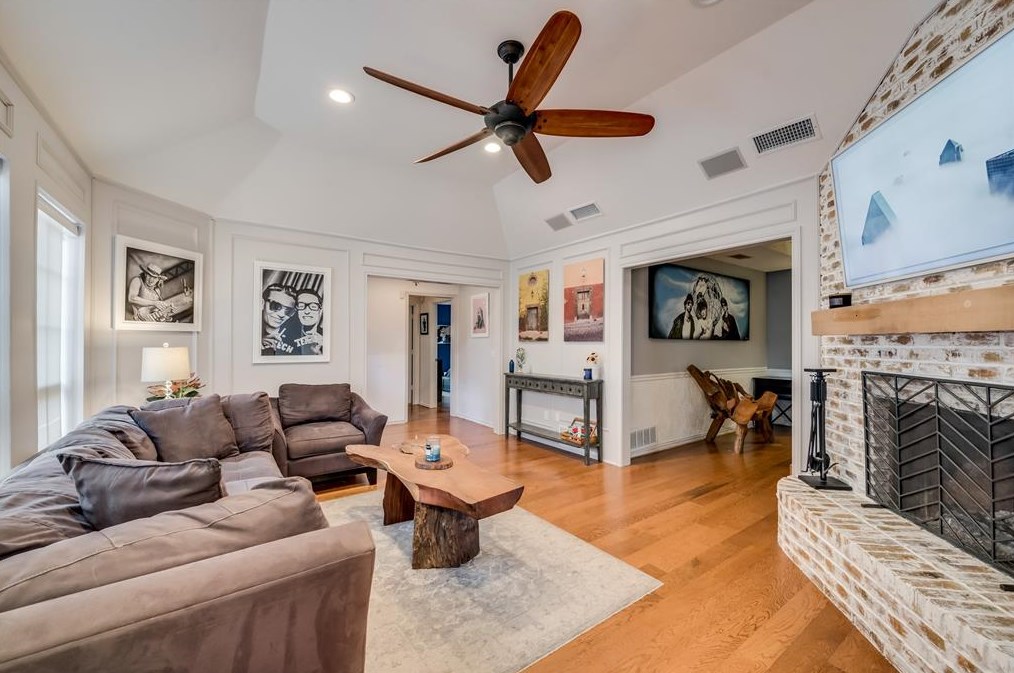 1928 Country Club Dr, Plano TX  75074-3633 exterior