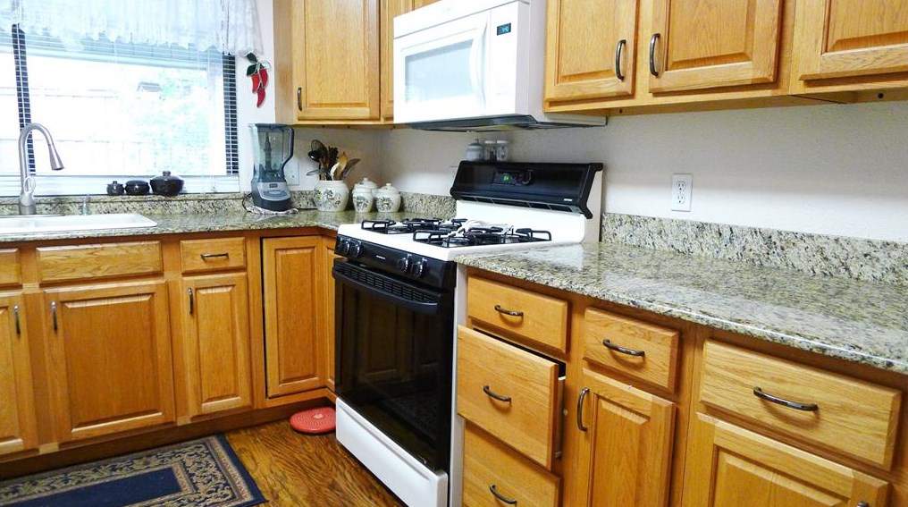 2245 Vly Ml, Carrollton TX 75006-1938 exterior