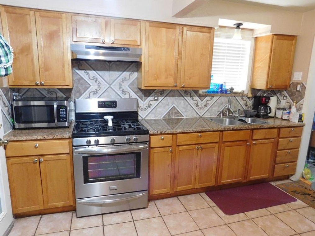 1218 Wilbur St, Dallas TX 75224-1613 exterior