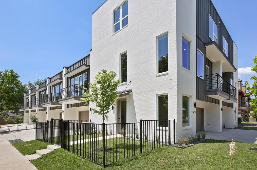 6250 Oram St, Dallas TX  75214-6210 exterior