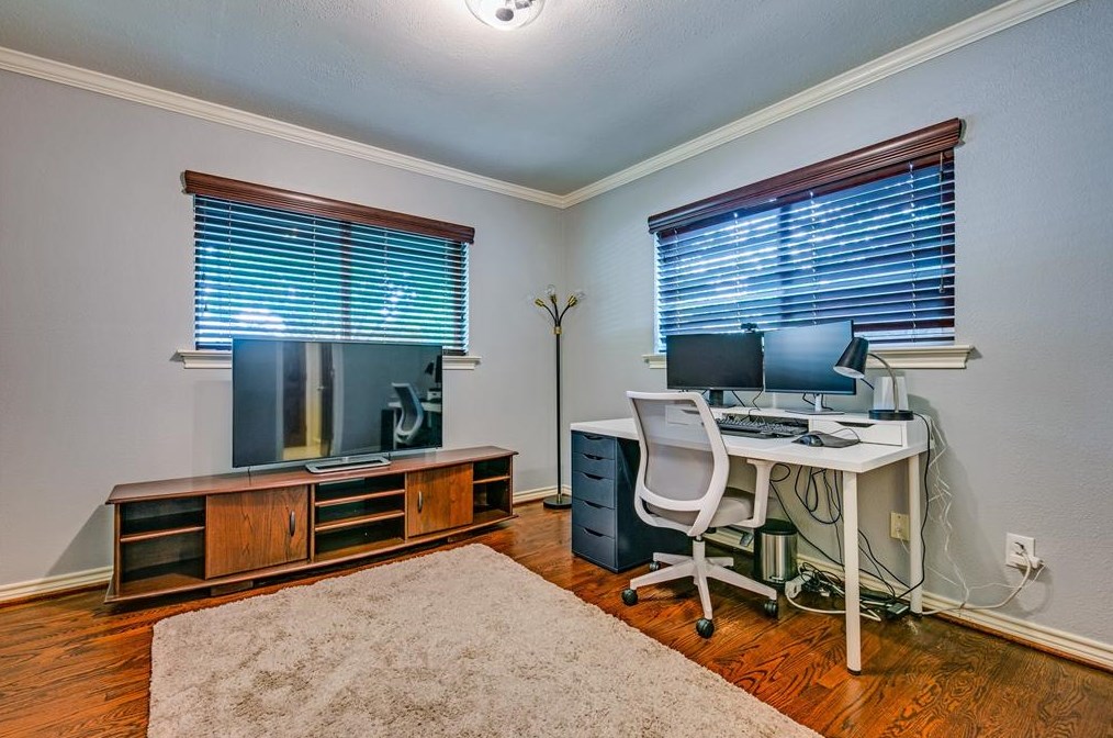 3638 Princess Ln, Dallas TX  75229-5233 exterior