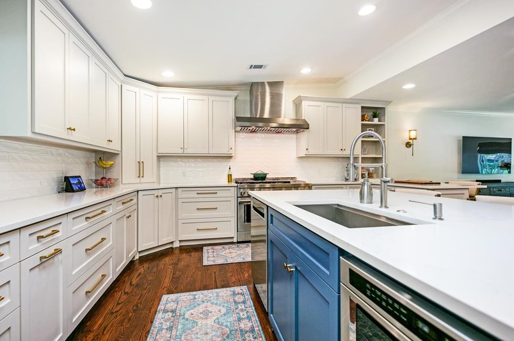 3638 Princess Ln, Dallas TX  75229-5233 exterior