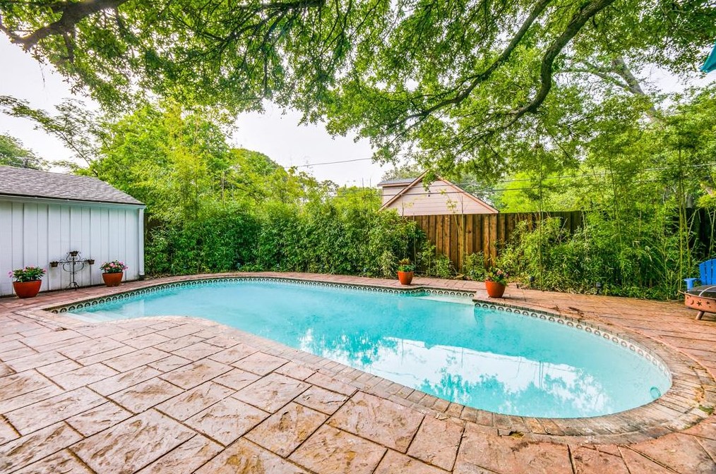 3638 Princess Ln, Dallas TX  75229-5233 exterior