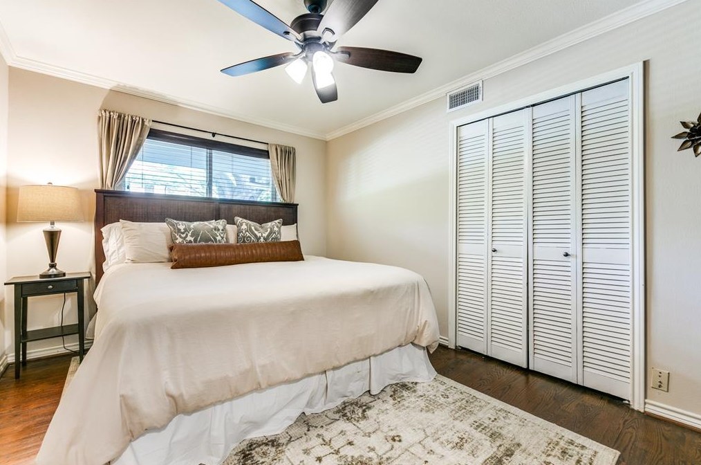 3638 Princess Ln, Dallas TX  75229-5233 exterior