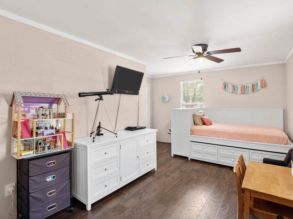 130 Gloria Dr, Springtown TX 76082-6023 exterior