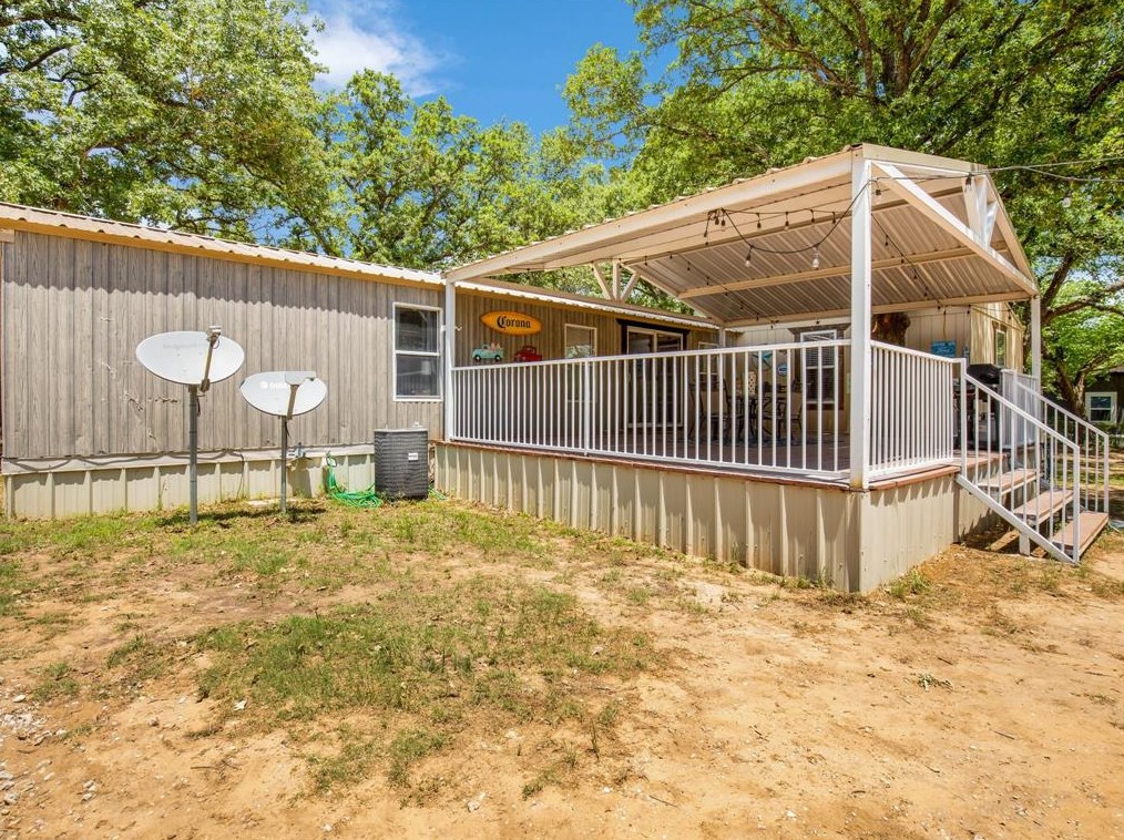 130 Gloria Dr, Springtown TX 76082-6023 exterior