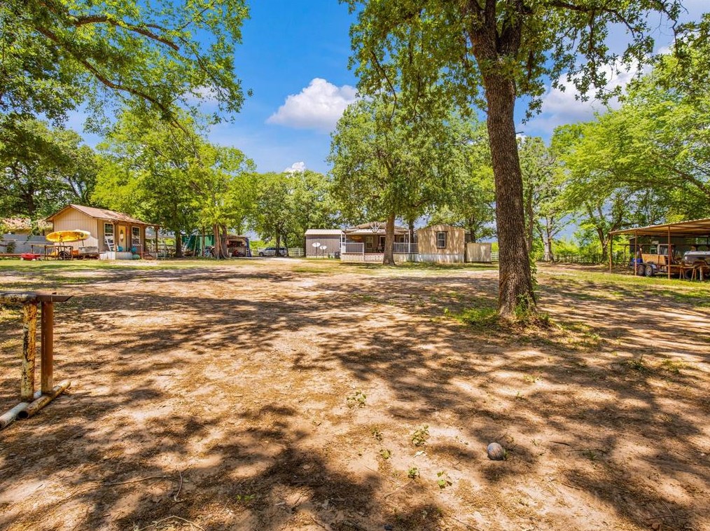 130 Gloria Dr, Springtown TX 76082-6023 exterior