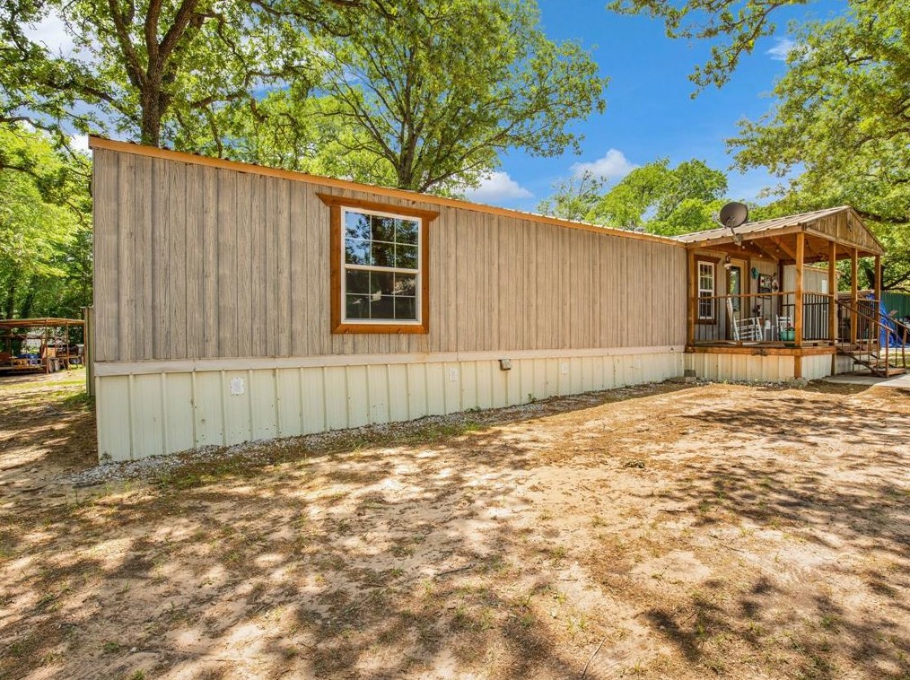 130 Gloria Dr, Springtown TX 76082-6023 exterior