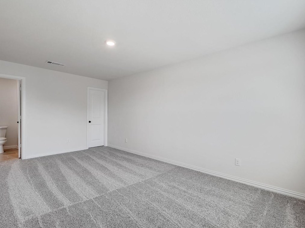 332 Sanger Dr, Springtown TX 76082-5733 exterior