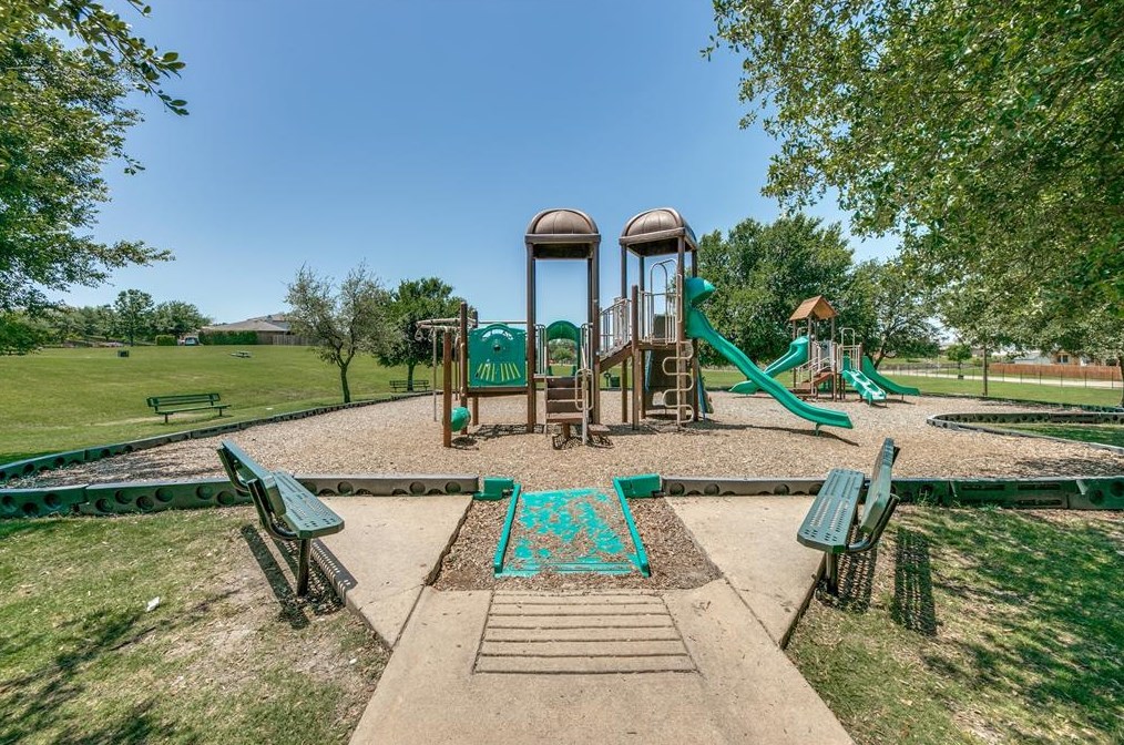 1304 Dawson Way, Mesquite TX 75181-2693 exterior